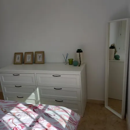 Apartment Small Oasis *